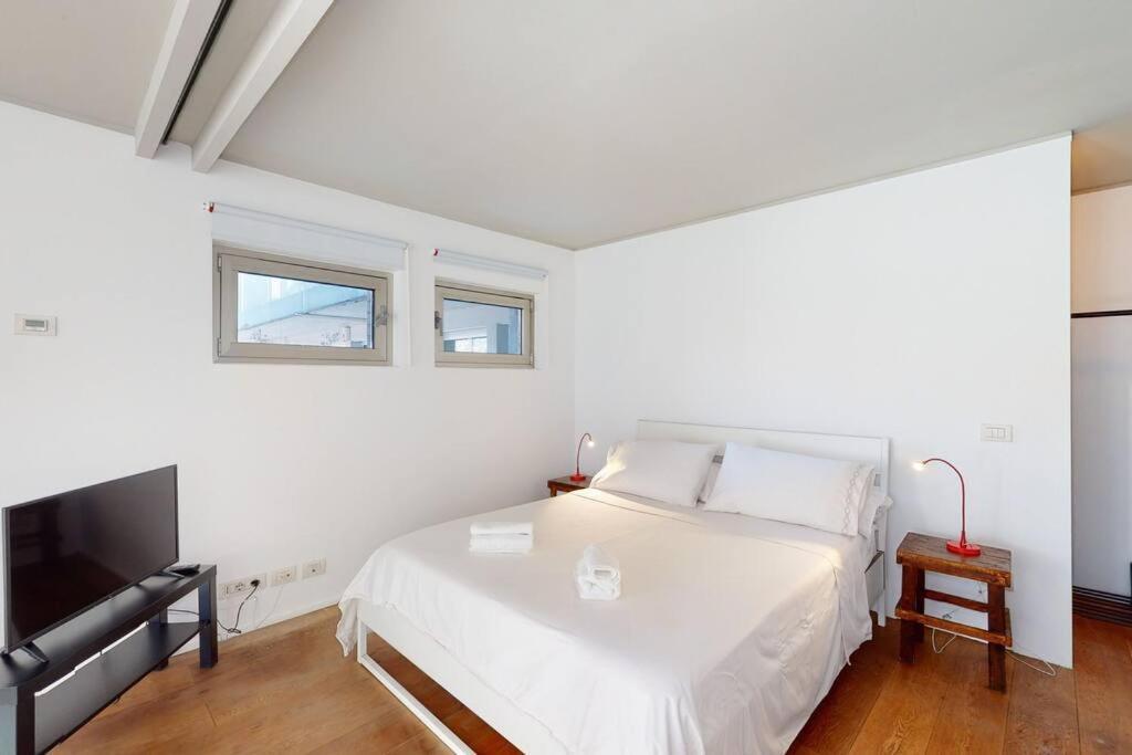 Loft Sul Cortile In Citta Studi-policlinico Appartement Milaan